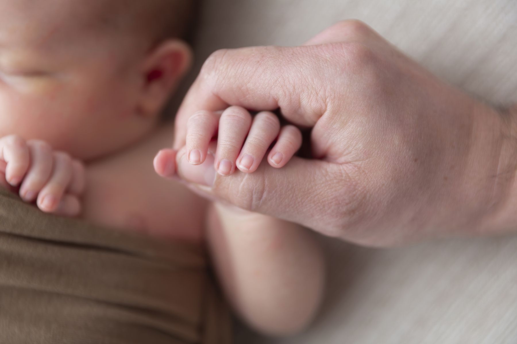 Familienfotografie – Newborn, Babybauch & Hochzeit Salzburg Seekirchen